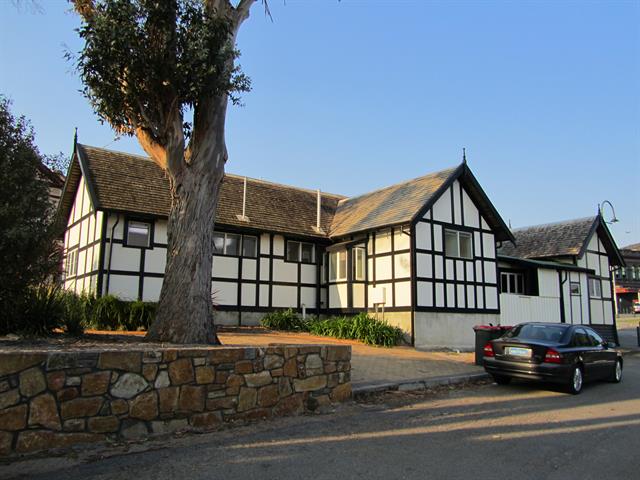 Taxi rank - Women's Rest Room